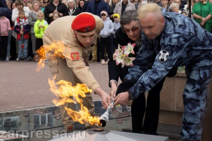 Вечный огонь в минске рисунок